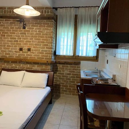 Alexandros Apartment Loutraki  Ngoại thất bức ảnh