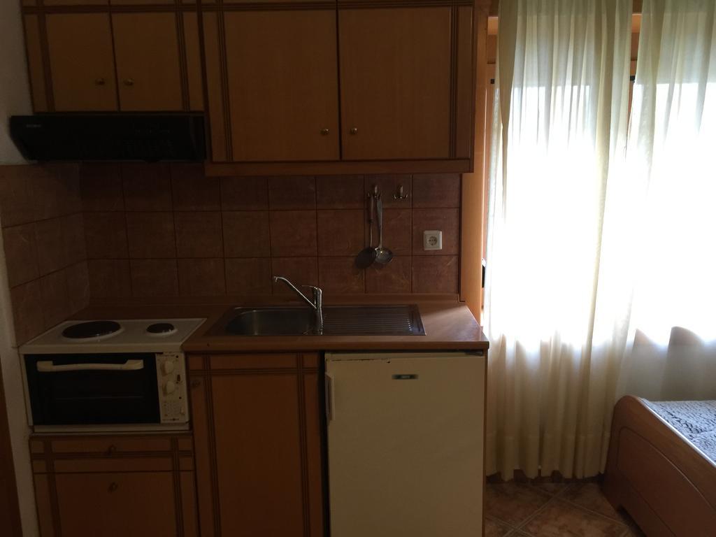 Alexandros Apartment Loutraki  Ngoại thất bức ảnh